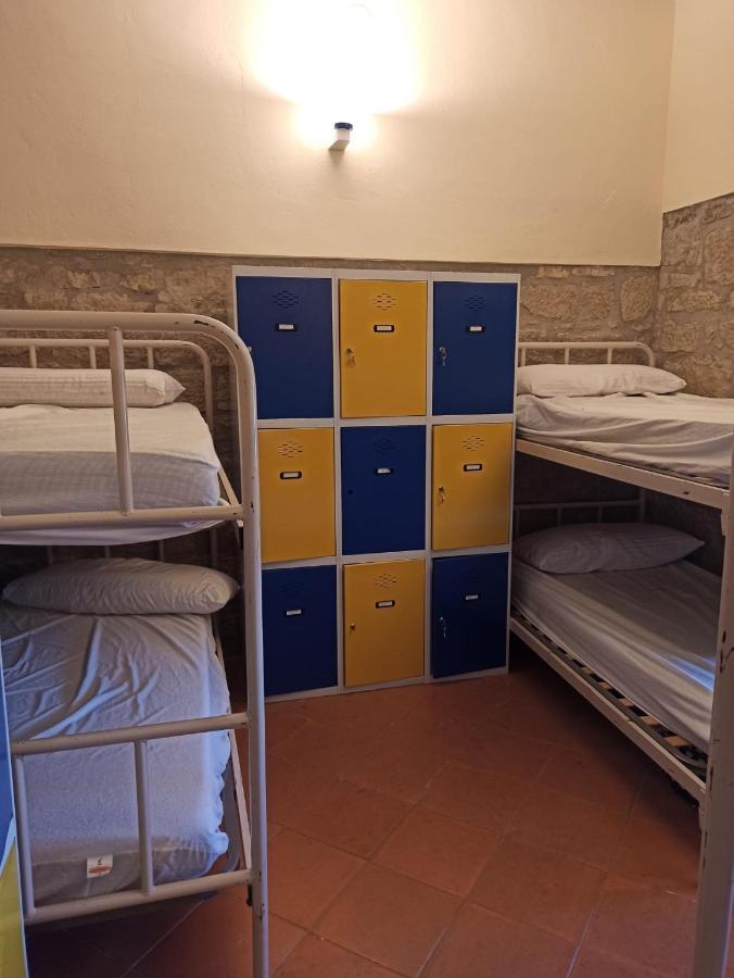 Albergue De Sos Del Rey Catolico Bagian luar foto