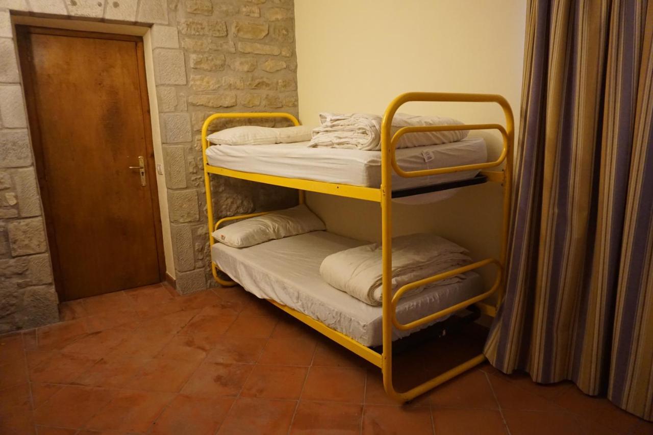 Albergue De Sos Del Rey Catolico Bagian luar foto